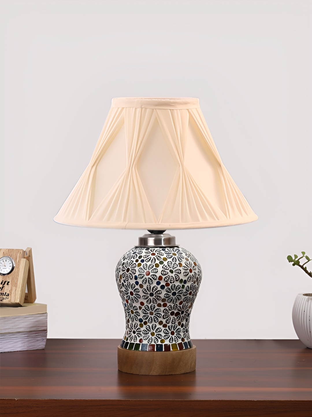 

Devansh White Textured Wood Frusturical Shaped Table Lamp