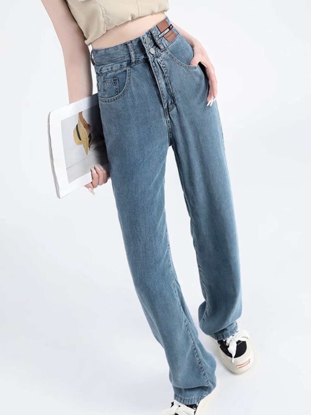 

StyleCast Women Cotton Straight Fit High-Rise Jeans, Blue