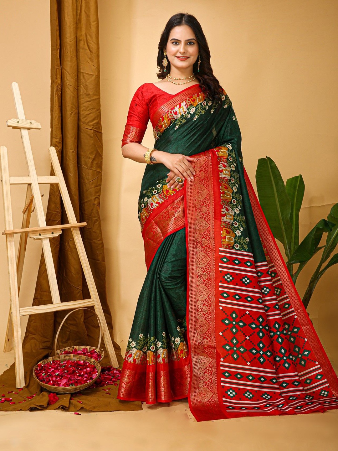 

DIVASTRI Printed Zari Kanjeevaram Saree, Green