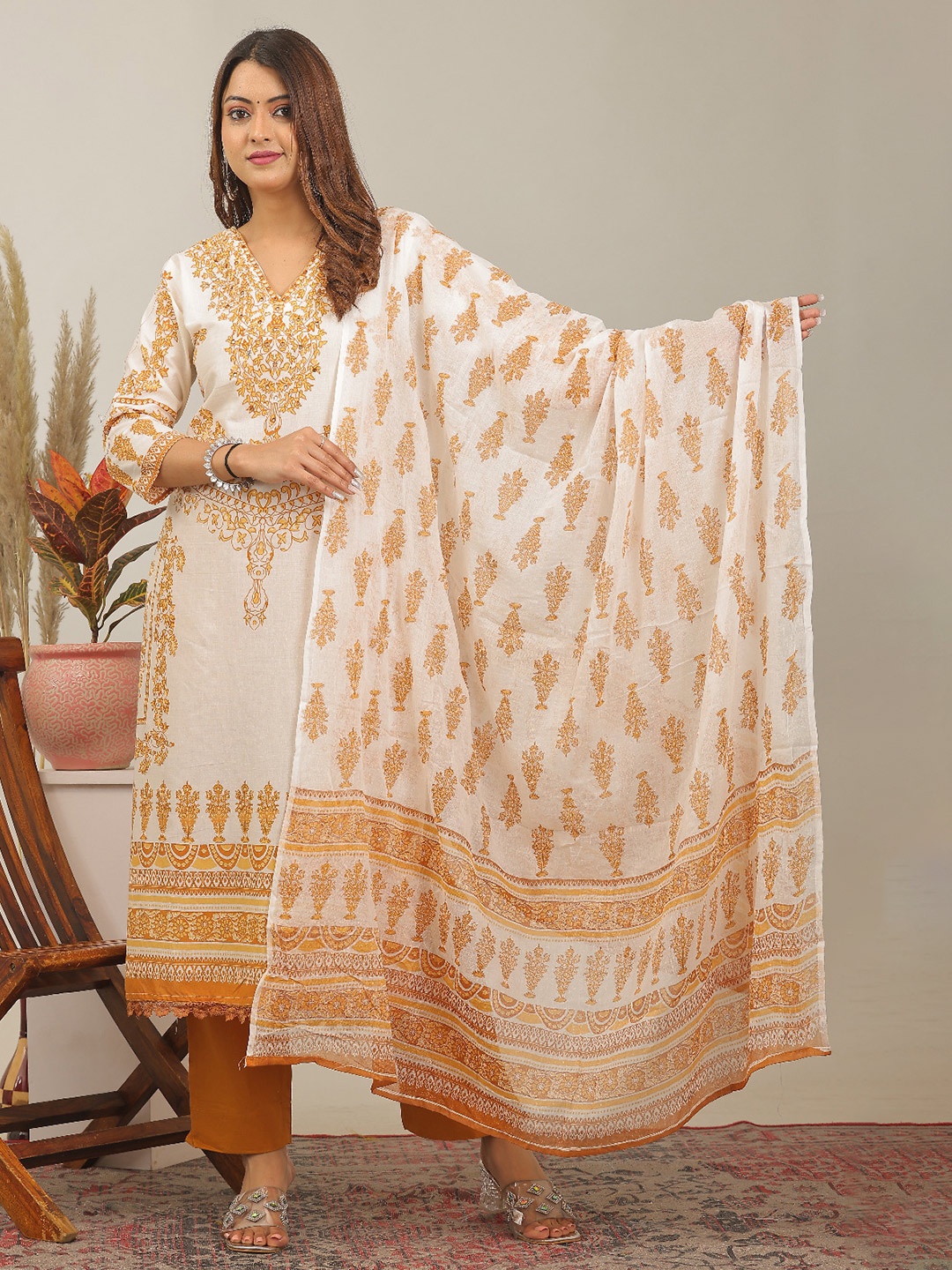 

KALINI Floral Printed Regular Pure Cotton Straight Kurta with Trousers & Dupatta, White