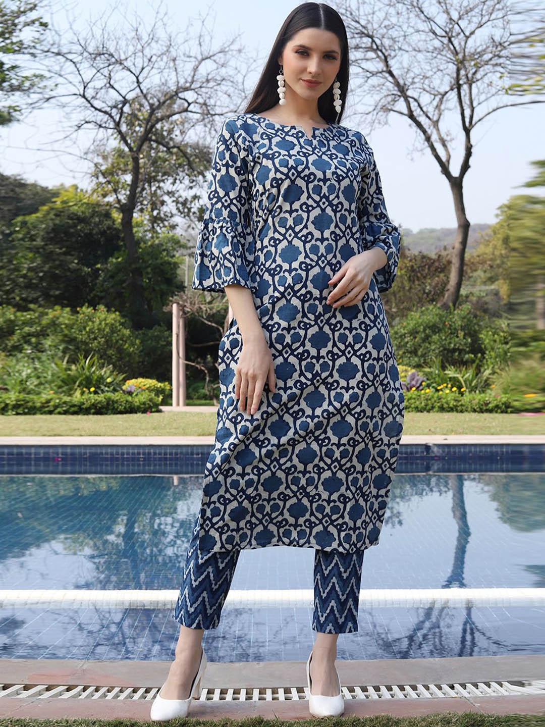 

KALINI Floral Printed Notch Neck Pure Cotton Straight Kurta With Trousers, Blue