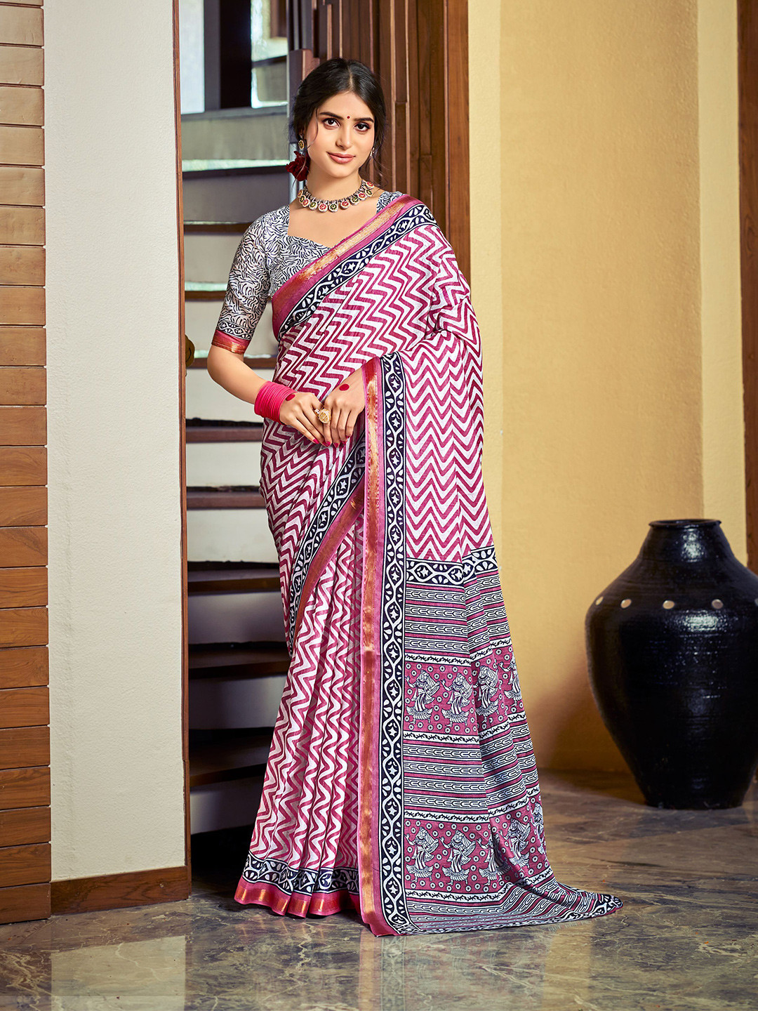 

VEECHIS Zari Pure Cotton Saree, Pink