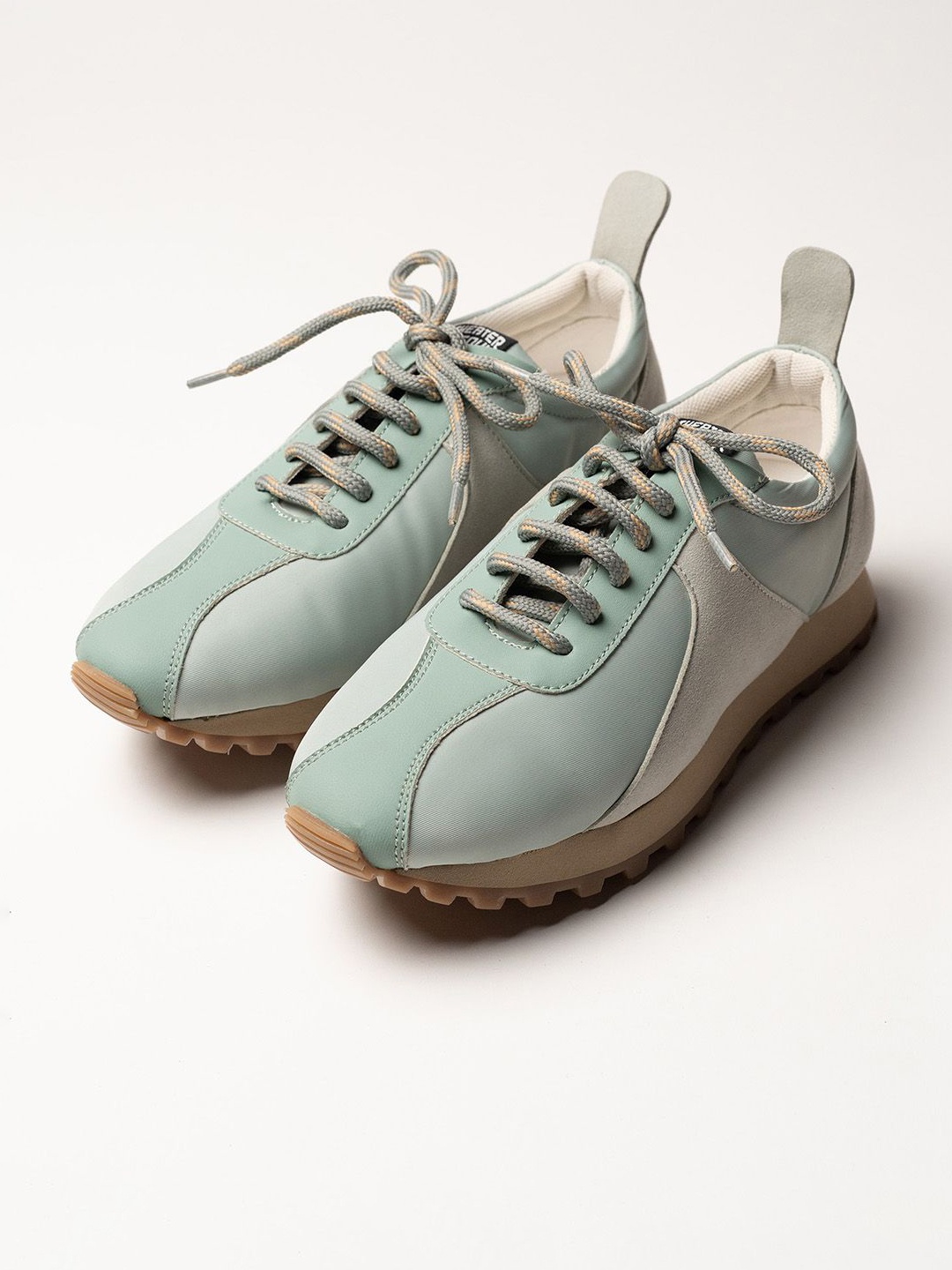 

Theater Women Seoul Teal Sneaker