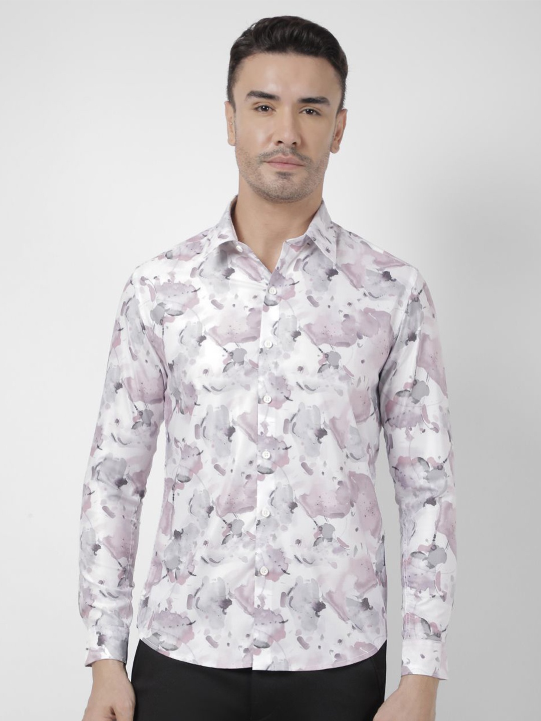 

Numero Uno Relaxed Fit Abstract Printed Spread Collar Cotton Casual Shirt, White