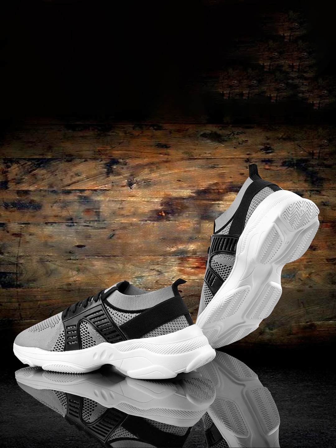 

riffway Men Sneakers, Grey