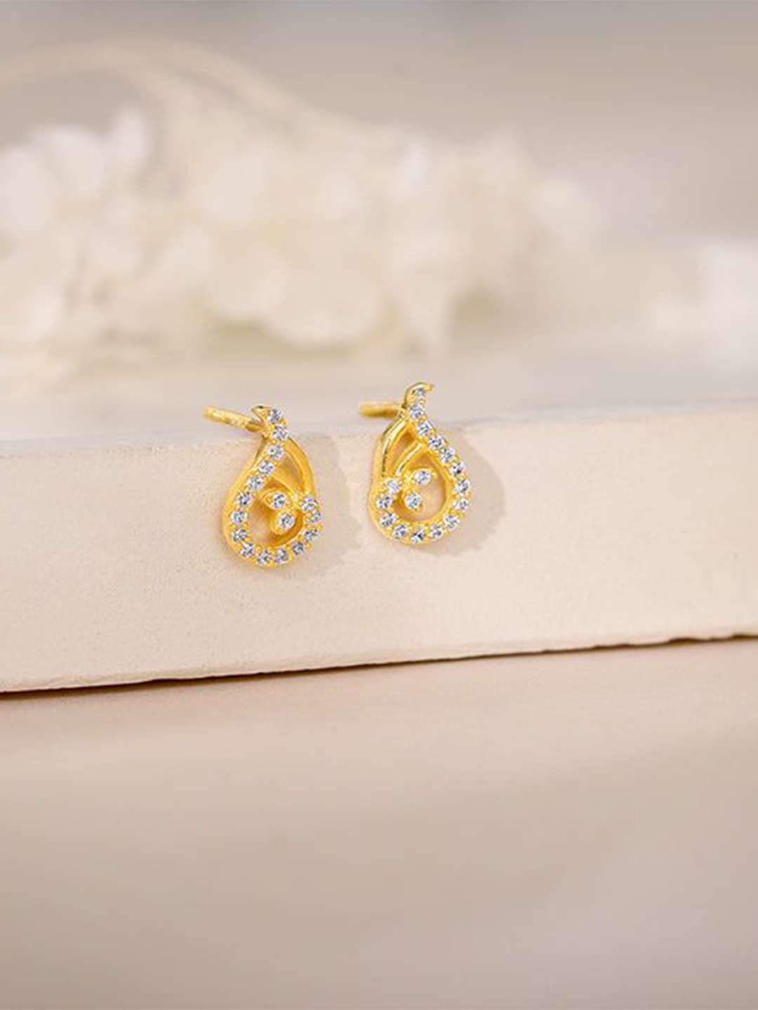 

GIVA Paisley Shaped Studs Earrings, Gold