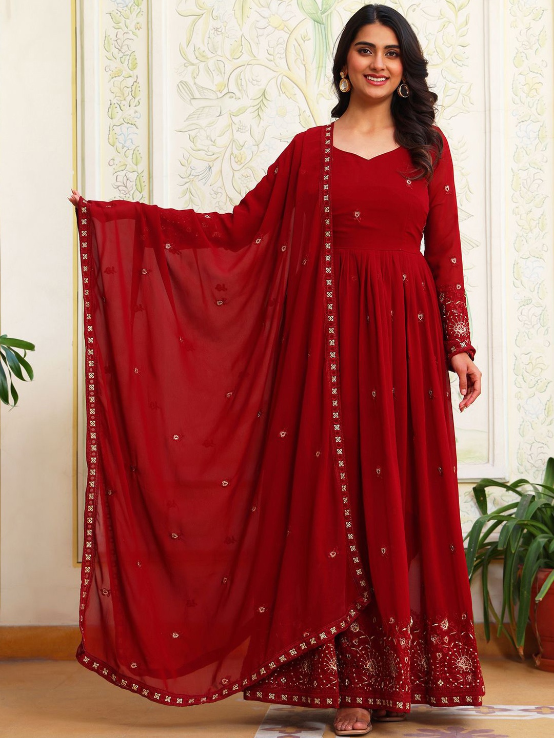 

Wedani Floral Embroidered Sweetheart Neck Silk Georgette Kurta With Trousers & Dupatta, Red