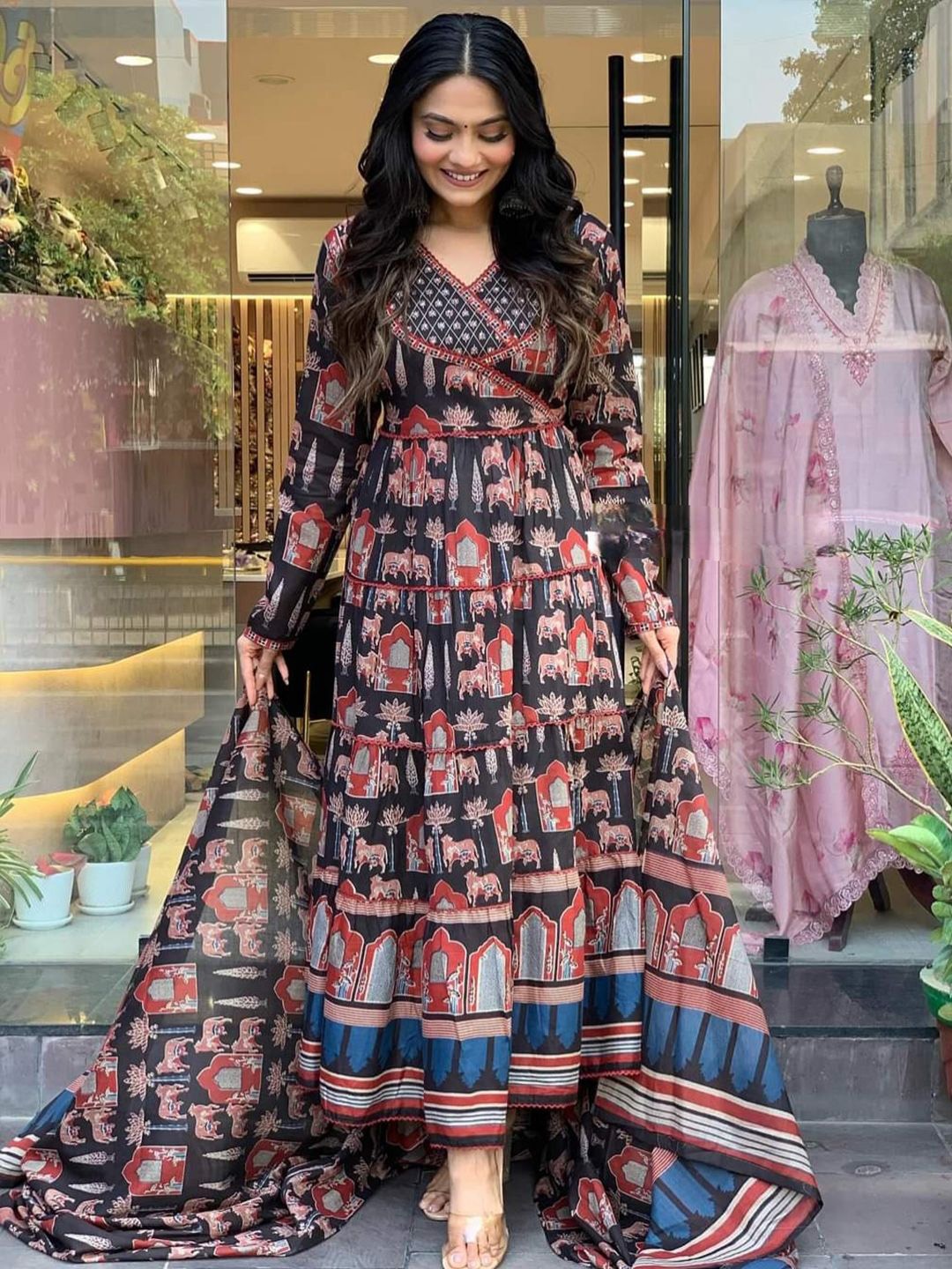 

TOOCHKI Kalamkari Print Thread Work Cotton Ethnic Motifs Anarkali Kurti Pant & Dupatta, Black