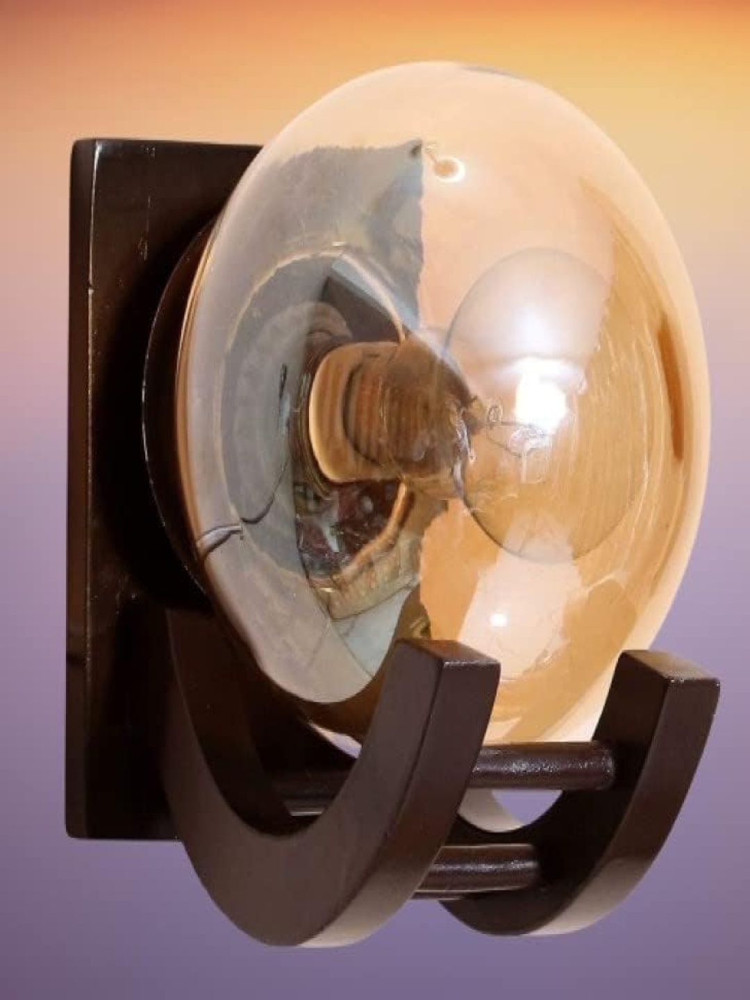 

KINIS Brown & White Wooden Quirky Abstract Shaped Shaped Wall Lamp