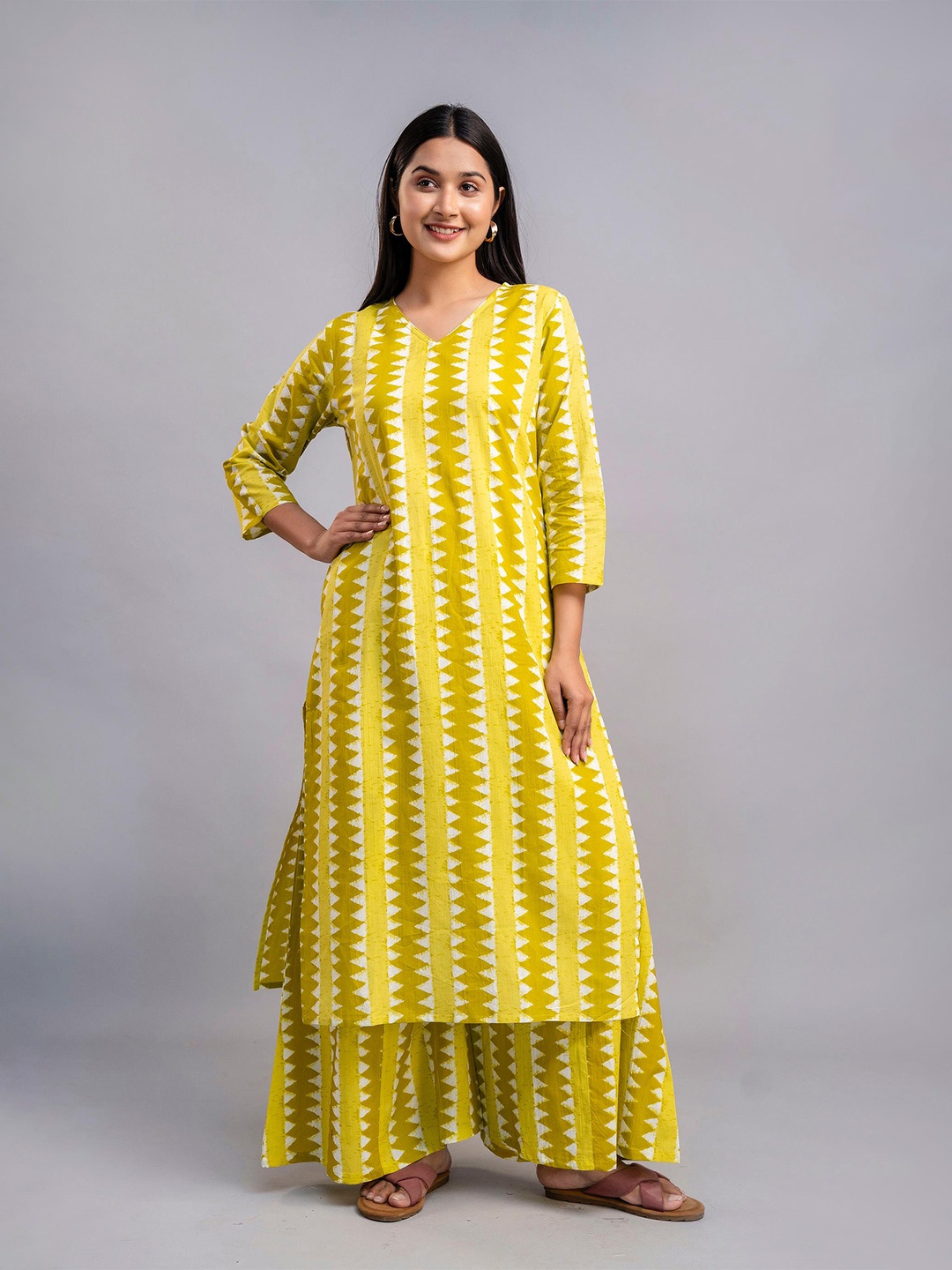 

krambica Geometric Printed V-Neck Straight Pure Cotton Kurta With Palazzos, Yellow