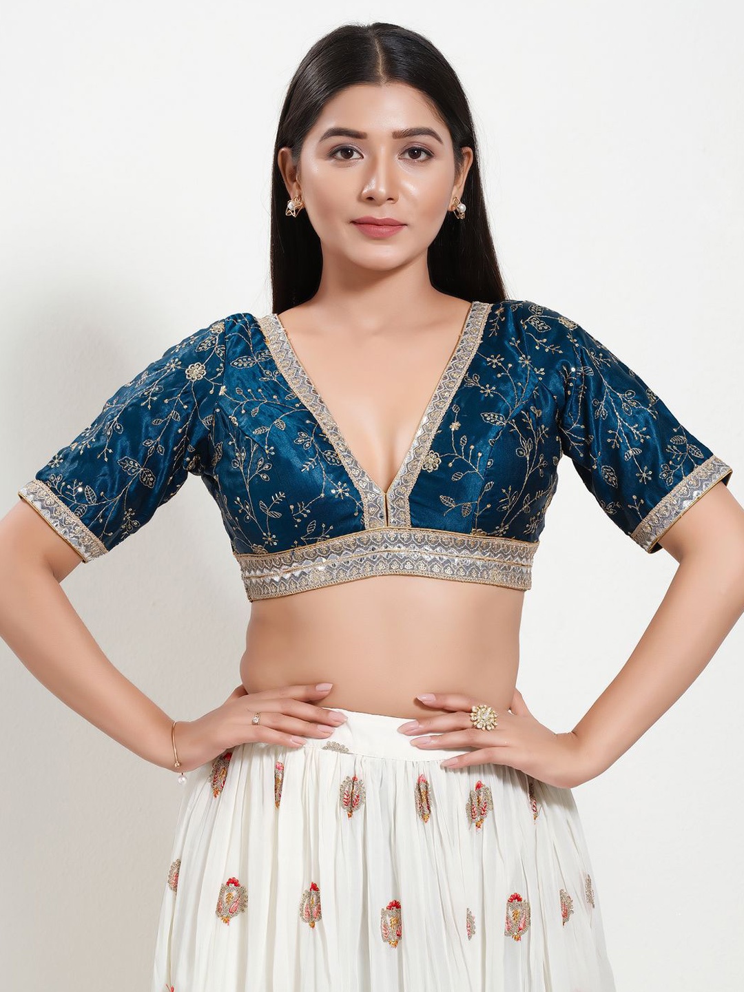 

VAMAS - THE DESIGNER BLOUSES Women V-Neck Padded Saree Blouse, Blue