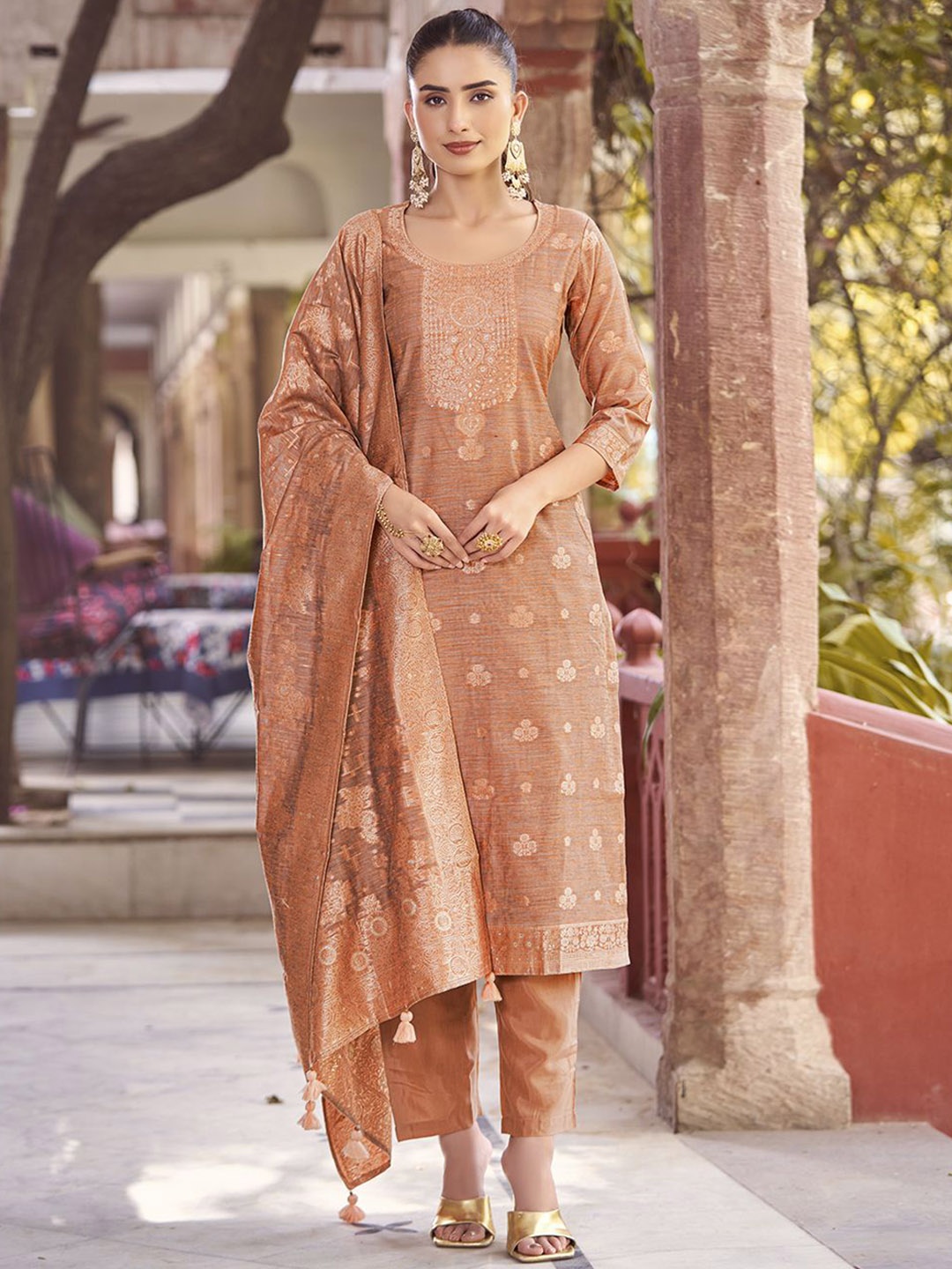 

DIVASTRI Ethnic Motifs Woven Design Round Neck Straight Kurta With Trousers And Dupatta, Rust