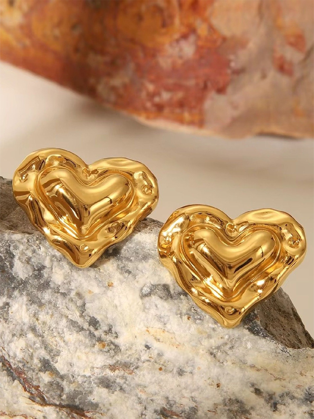

ISHKAARA Gold-Plated Heart Shaped Studs Earrings