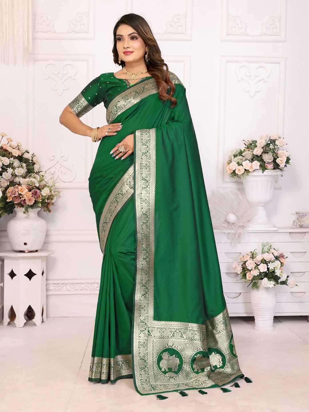 

LeeliPeeri Designer Woven Design Zari Banarasi Saree, Green