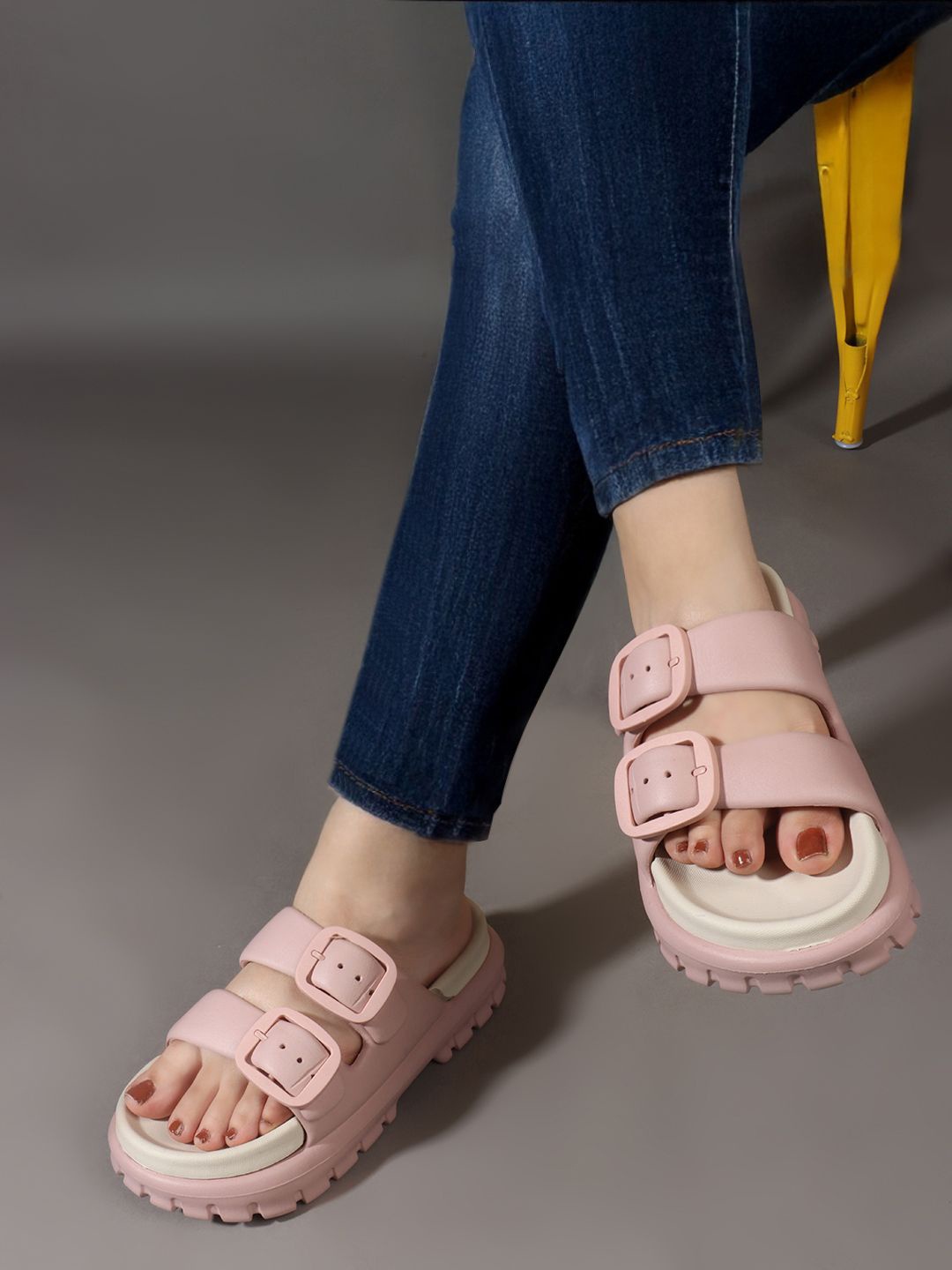 

The Roadster Lifestyle Co Women Open Toe Comfort Heel Sandals, Pink