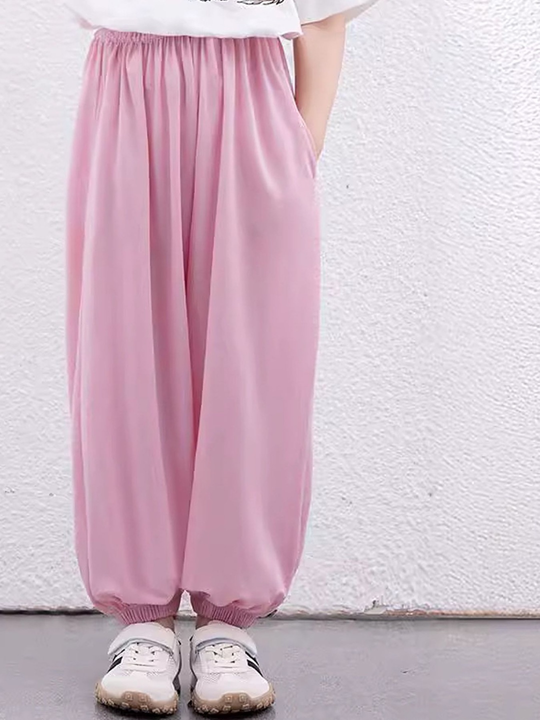 

LULU & SKY Girl High-Rise Loose Fit Joggers, Pink