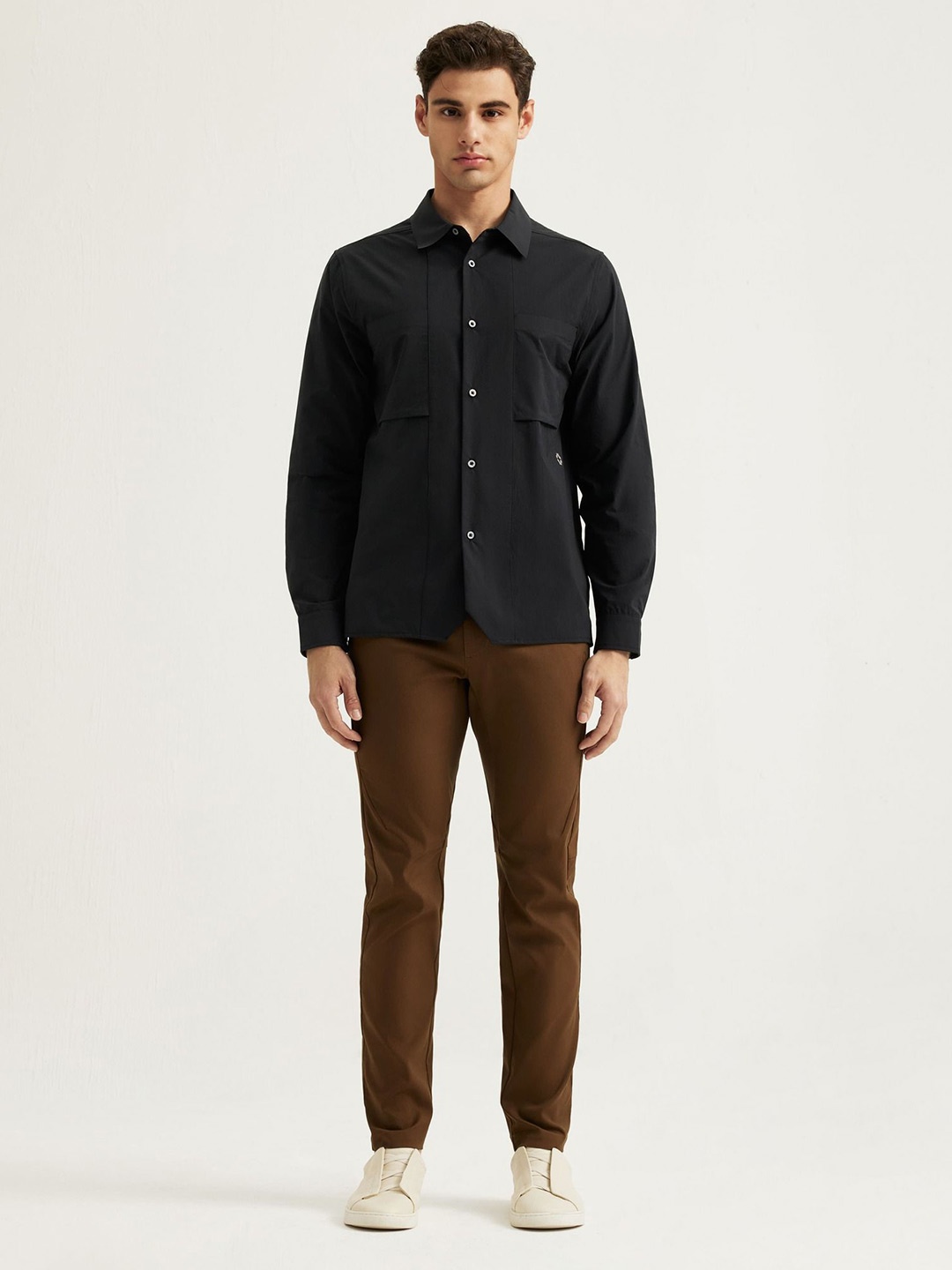 

Roam Everywhere Spread Collar Cotton Casual Shirt, Black