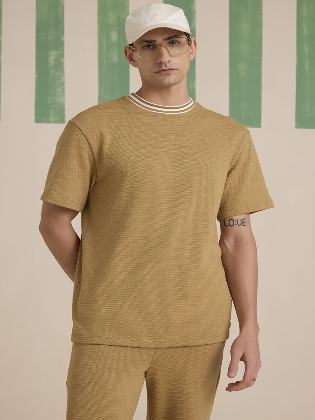 

Muvazo Oat Grain Textured Pure Cotton T-Shirt & Trousers, Tan