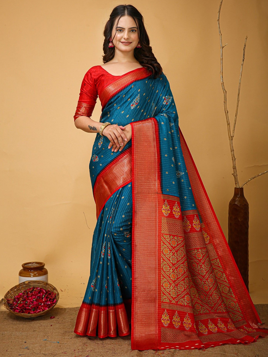 

DIVASTRI Woven Design Zari Kanjeevaram Saree, Teal