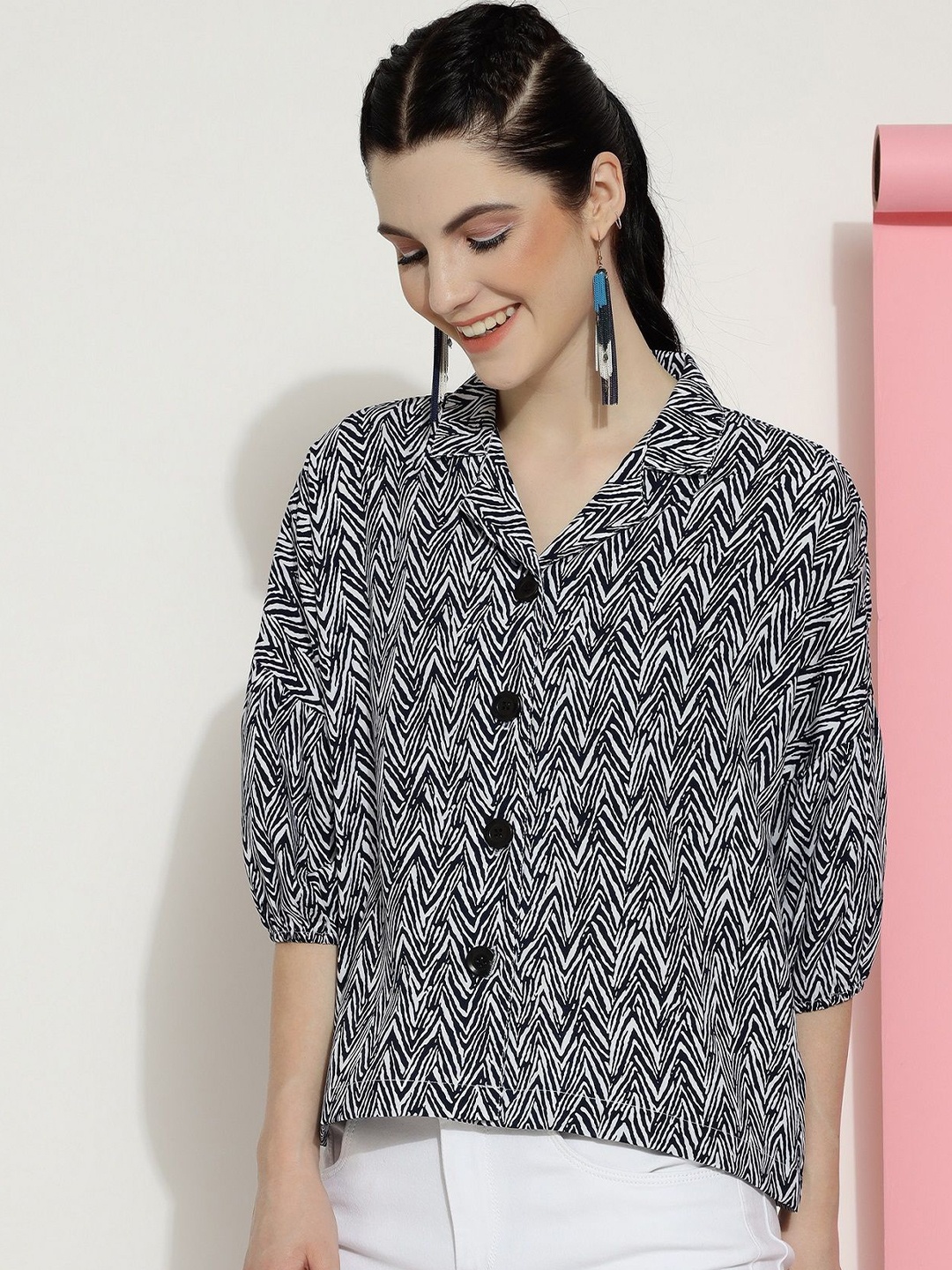 

Metronaut Smart Boxy Geometric Printed Cuban Collar Puff Sleeves Casual Shirt, Blue