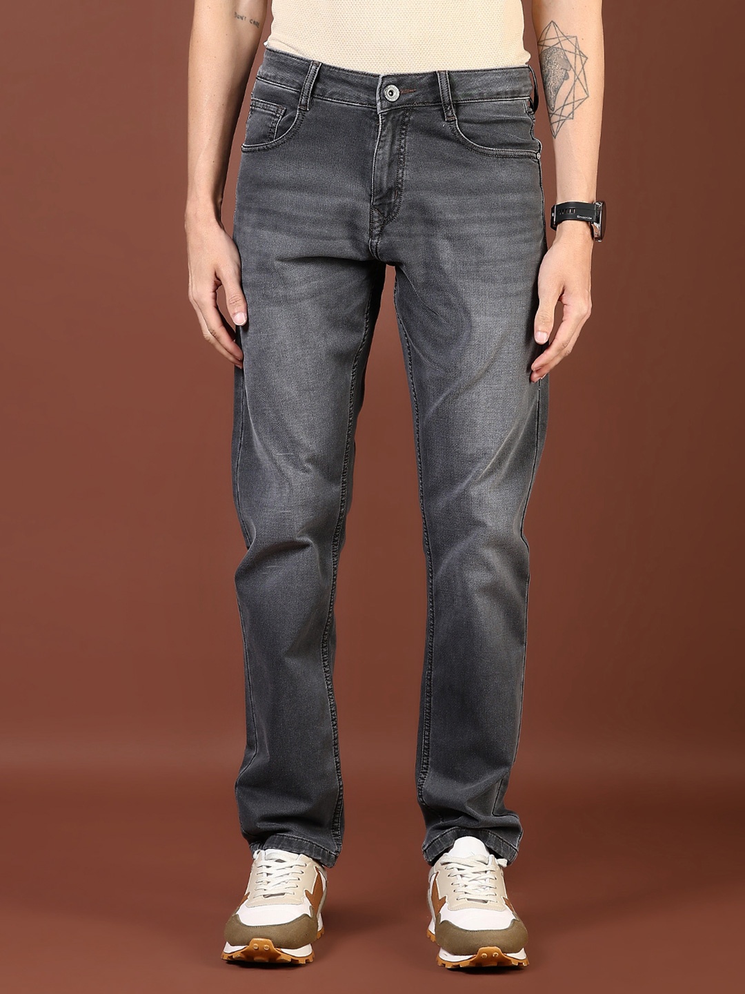 

V-Mart Men Cotton Light Fade Regular Fit Jeans, Grey