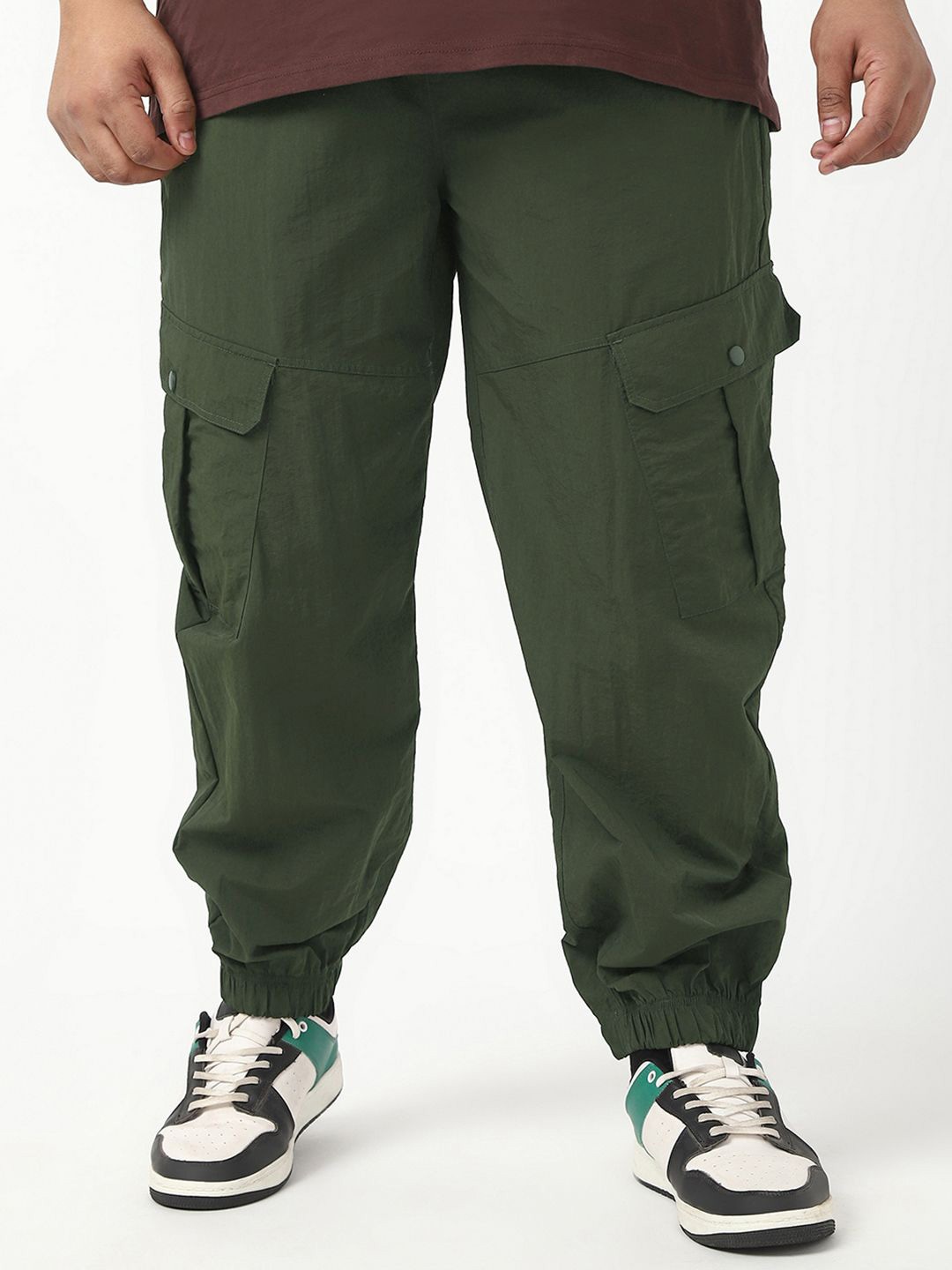 

Bewakoof Plus Men's Olive Green Super Loose Fit Plus Size Cargo Jogger Pants