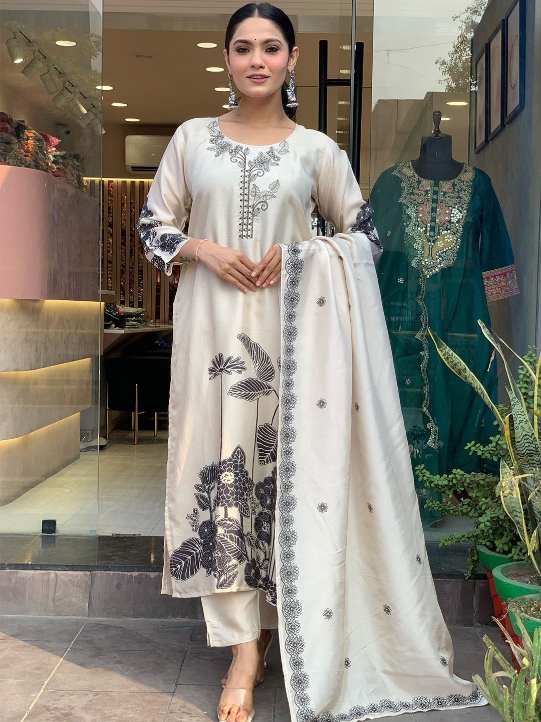 

Lilots Ethnic Motifs Printed Round Neck Straight Kurta With Trousers And Dupatta, Off white