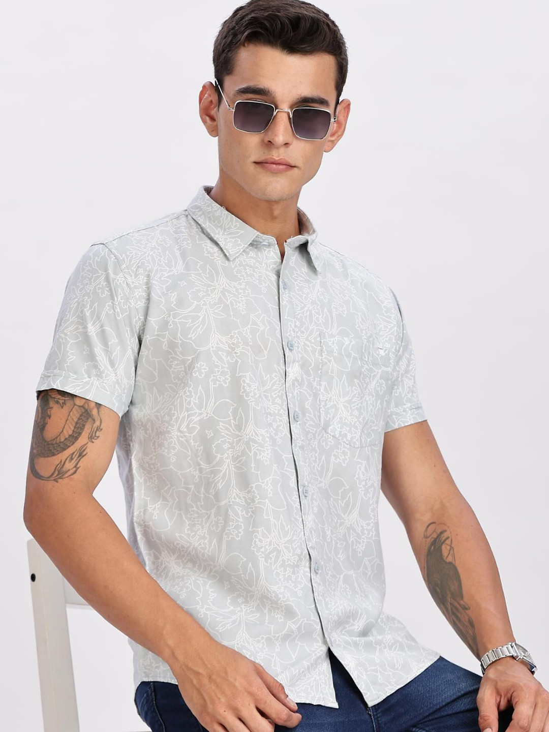 

COLOR HUNT Comfort Floral Printed Spread Collar Casual Shirt, Grey
