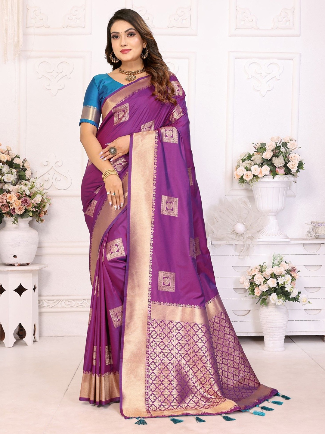 

LeeliPeeri Designer Ethnic Motifs Woven Design Zari Saree, Purple