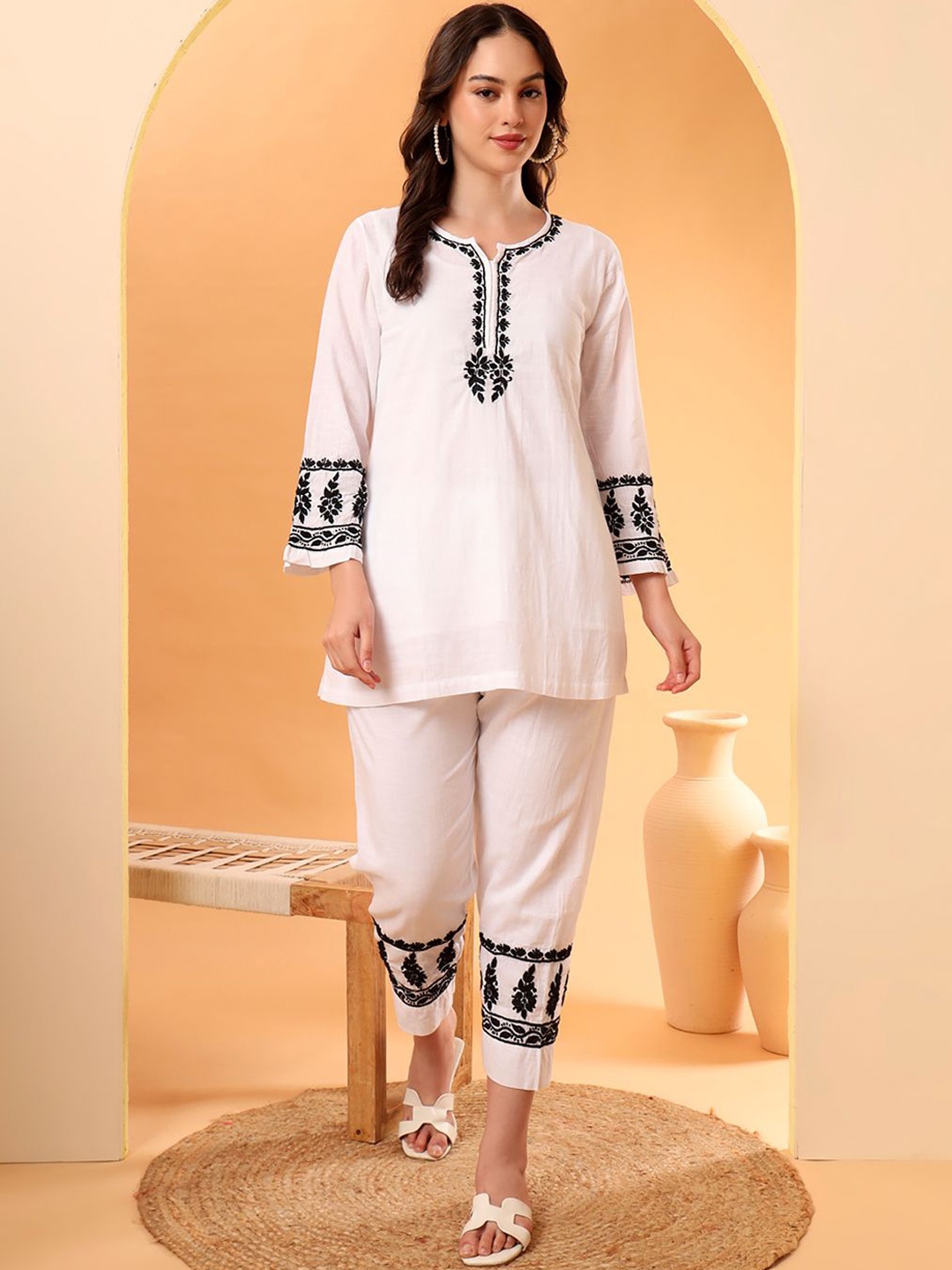 

The Chikan Label Zaynab Pure Cotton Chikankari Co-Ords Set, White