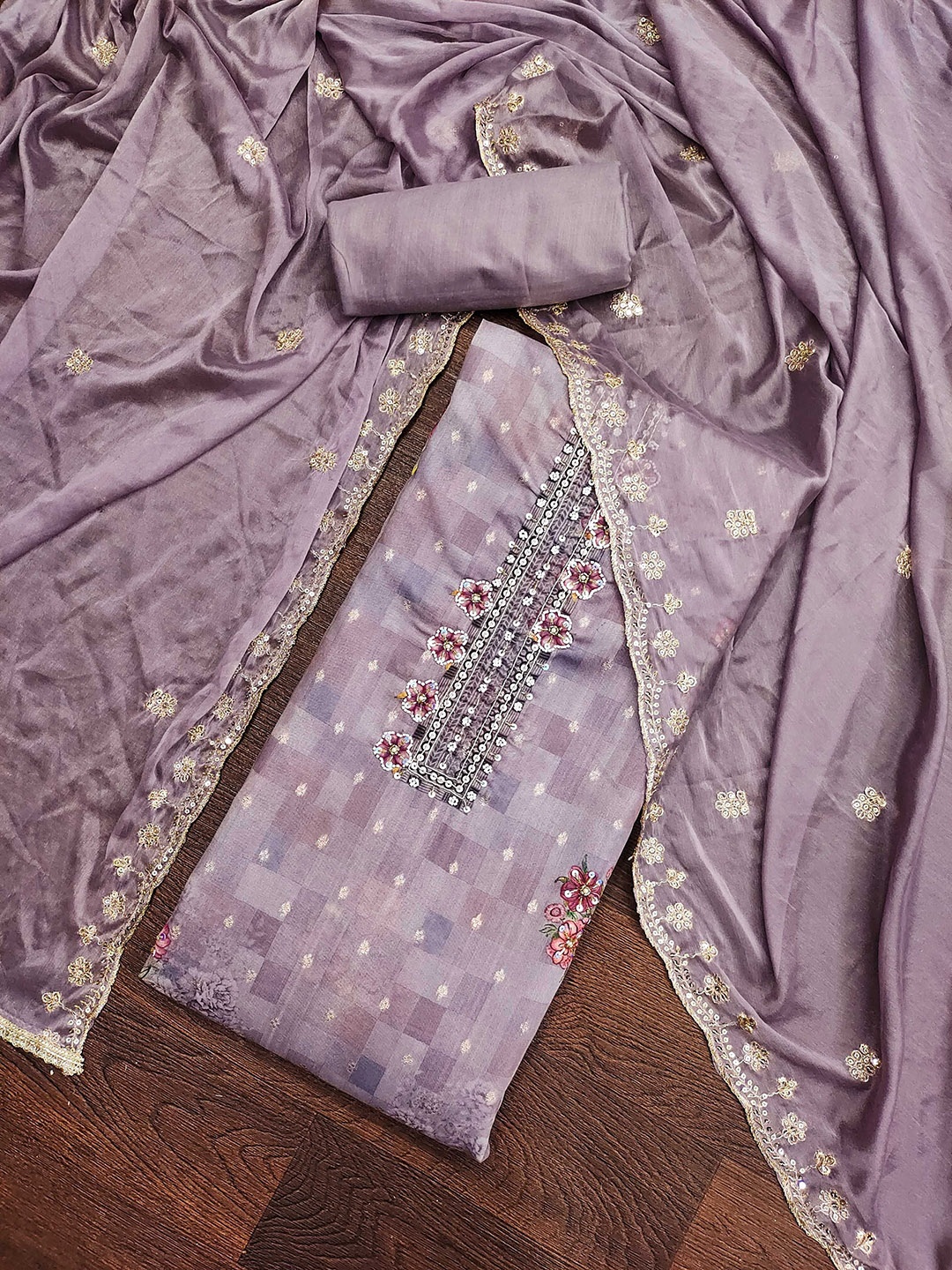 

SHADOW & SAINING floral Sequinned Embroidered Semi-Stitched Dress Material, Purple