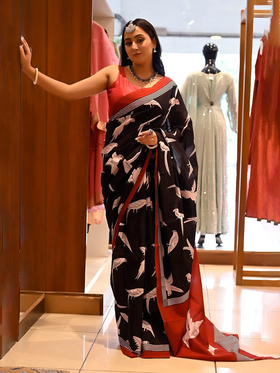 

ORUS Paisley Pure Cotton Saree, Black
