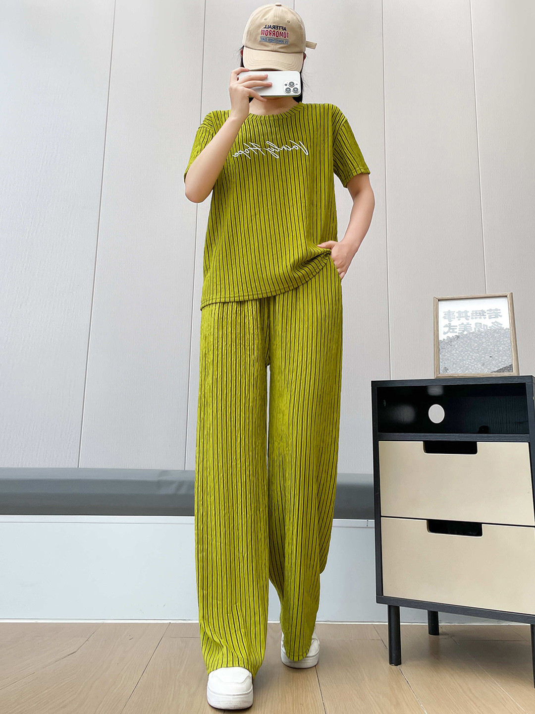 

Lugo Striped Round Neck T-Shirt With Palazzo Co-Ords, Lime green