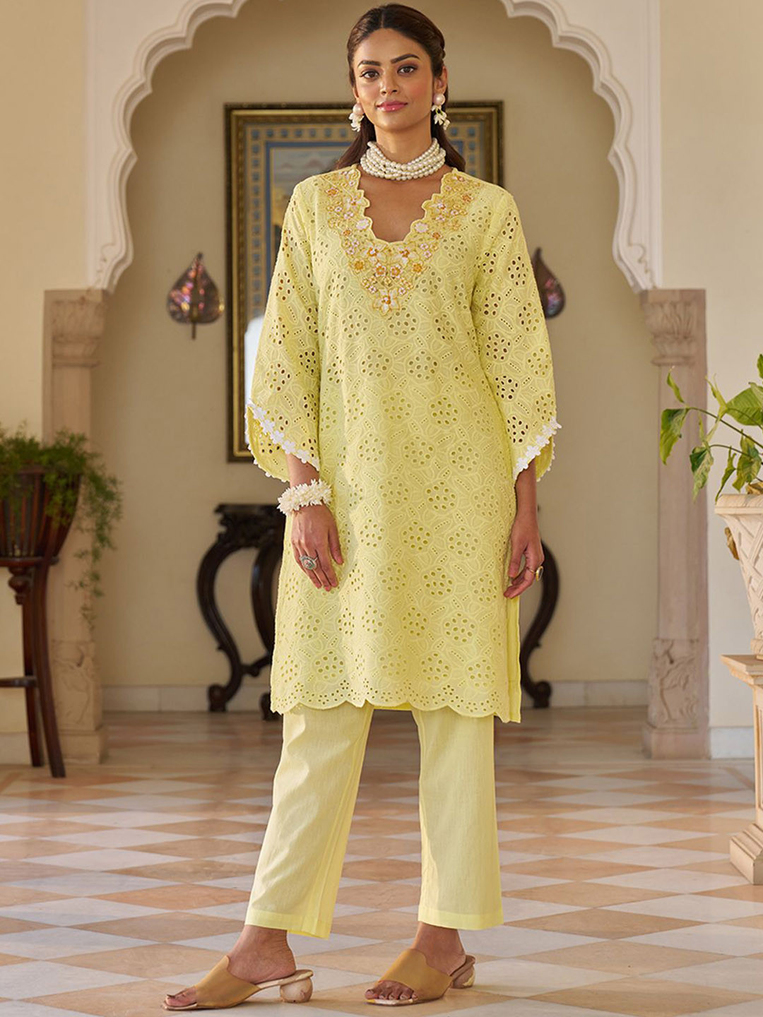 

HEEPOSH Self Design V Neck Pure Cotton Straight Kurta With Trousers, Yellow