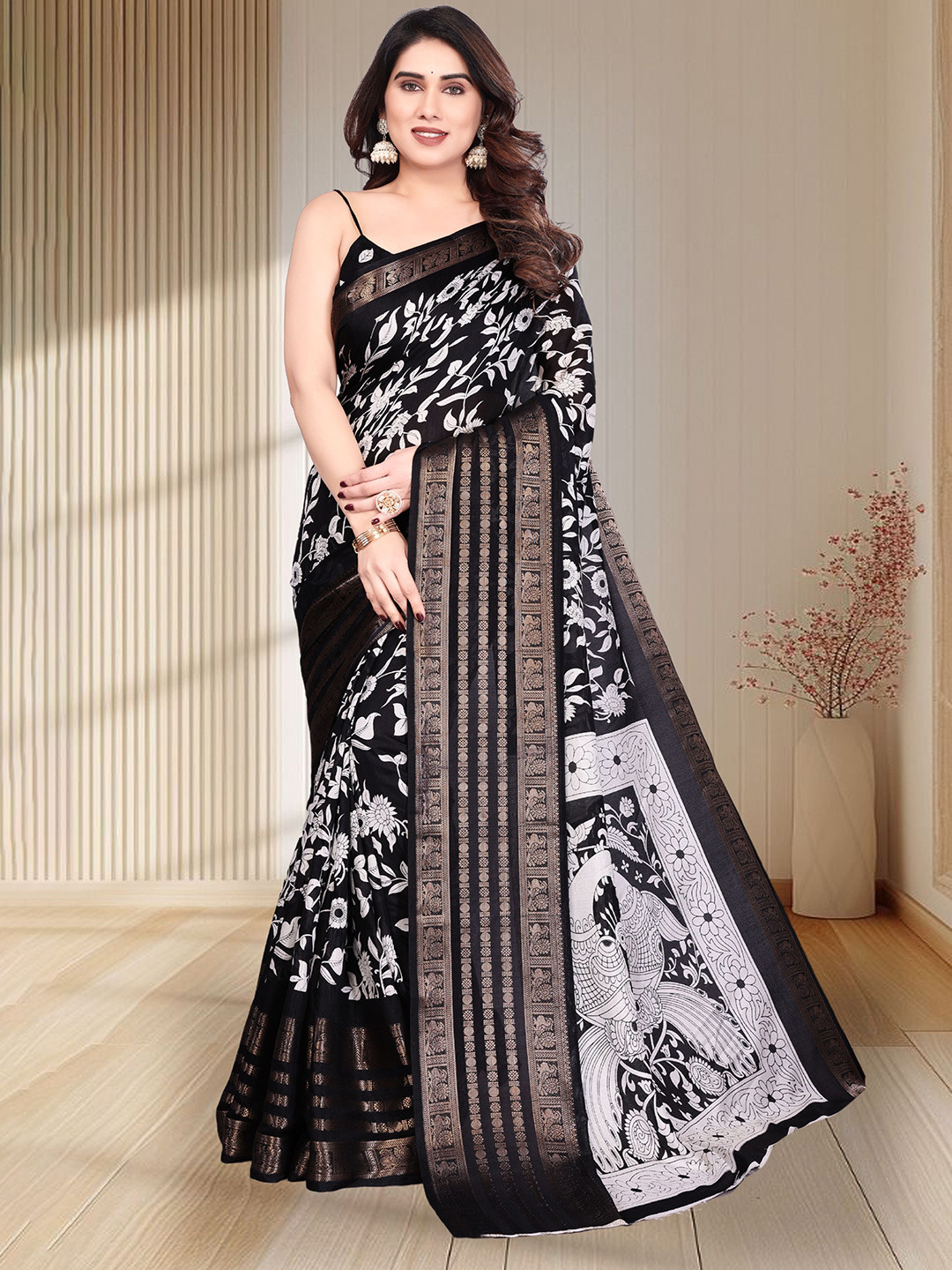 

MAGNEITTA Floral Printed Woven Design Zari Saree, Black