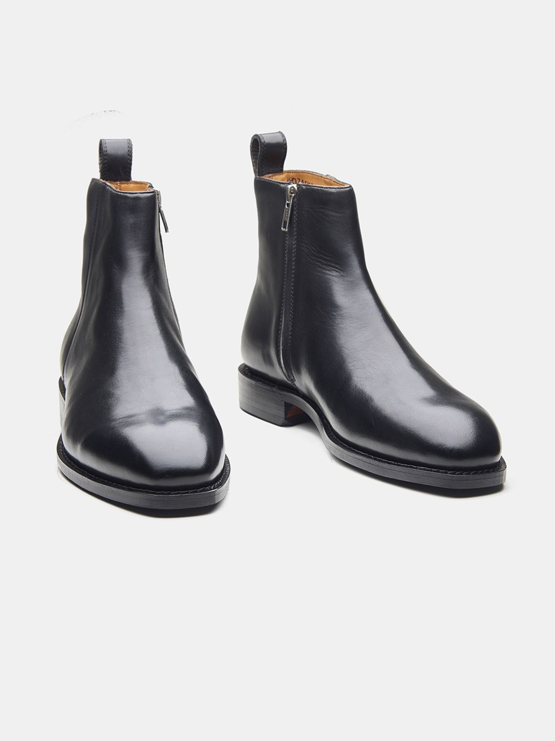 

KOZASKO Men Goodyear Welted Chisel Toe Zipper Chelsea Boots, Black