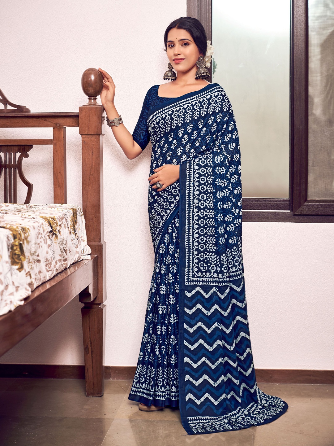 

VEECHIS Ethnic Motifs Printed Pure Cotton Bagru Saree, Blue