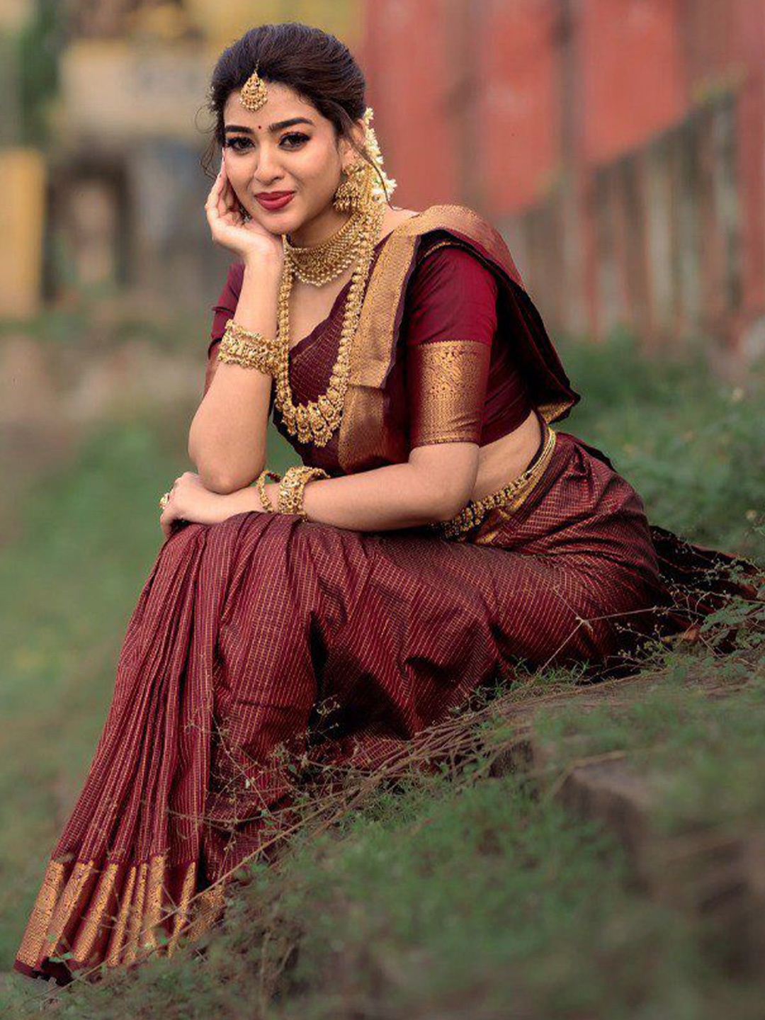 

Aika Checked Zari Pure Silk Saree, Maroon