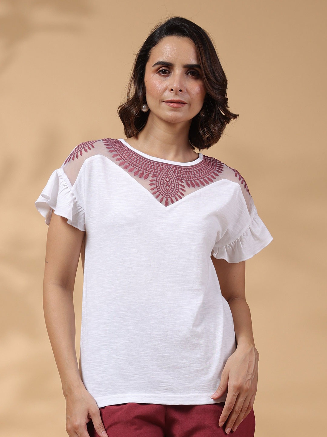 

STIL O STITCH Women Floral Embroidered Cotton Regular Top, White