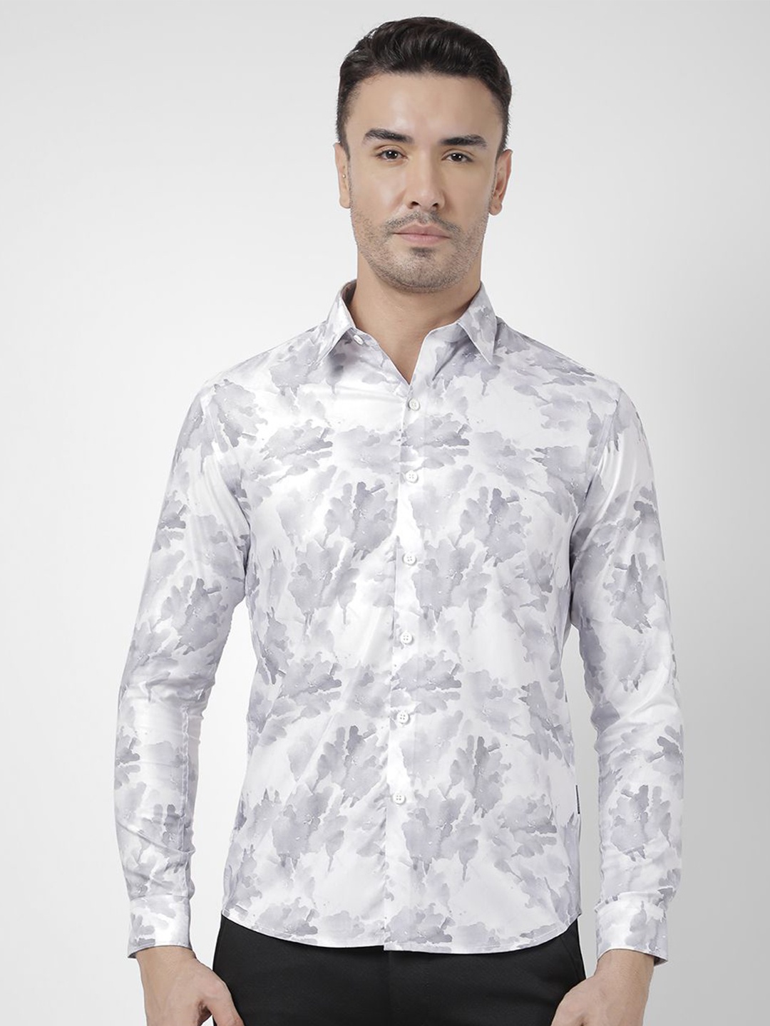 

Numero Uno Relaxed Fit Abstract Printed Spread Collar Cotton Casual Shirt, Grey