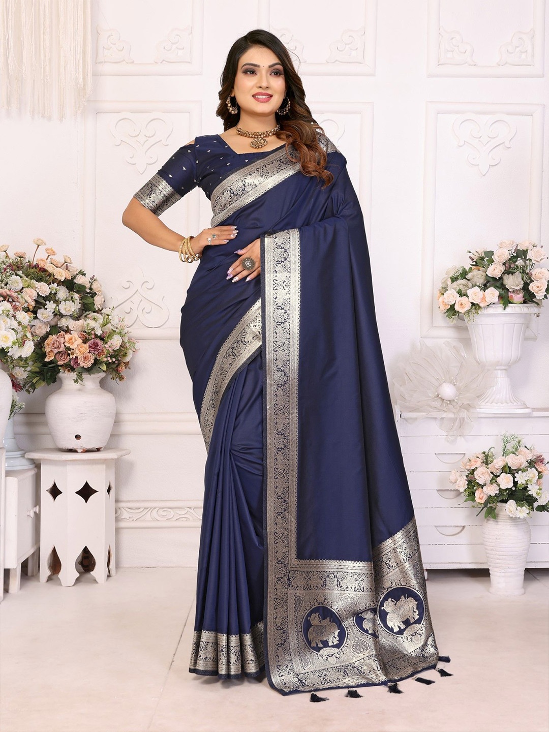 

LeeliPeeri Designer Zari Banarasi Saree, Navy blue