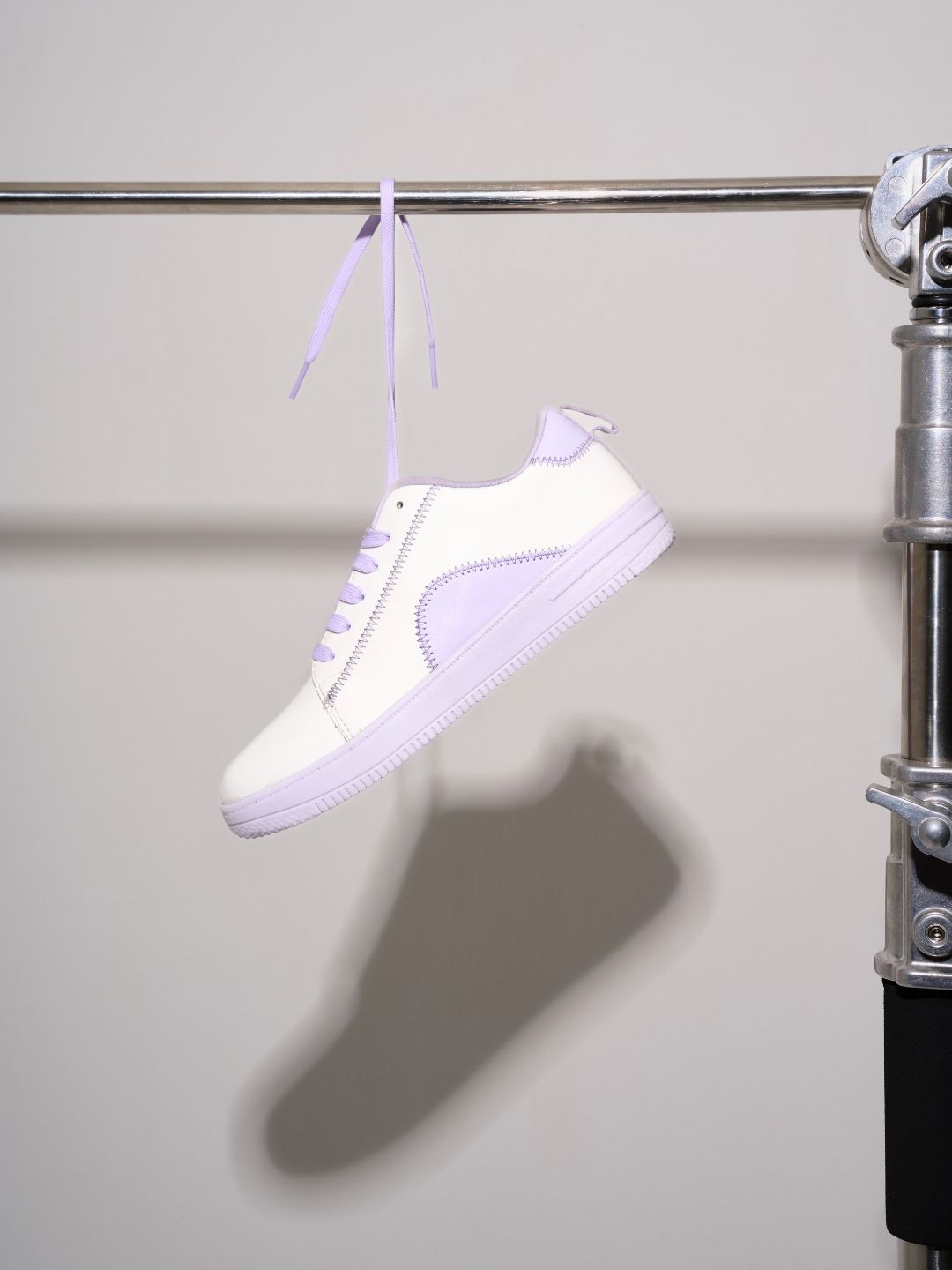 

ID Women Colourblocked Leather Sneakers, White