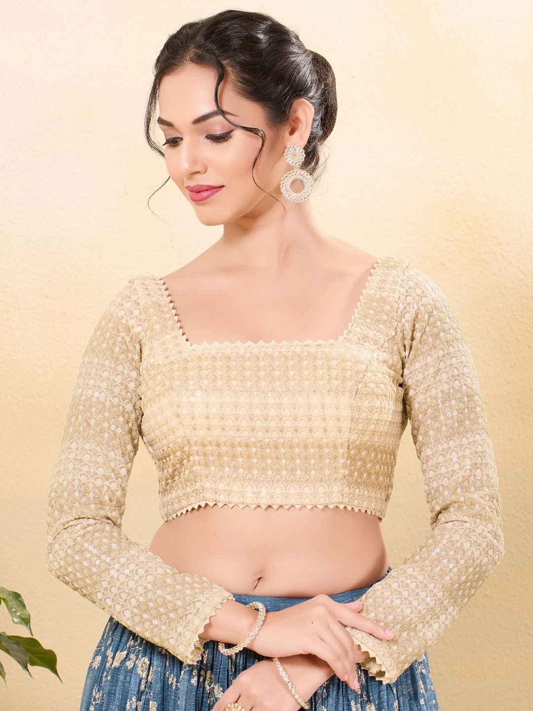 

VAMAS - THE DESIGNER BLOUSES Women Square Neck Padded Saree Blouse, Gold