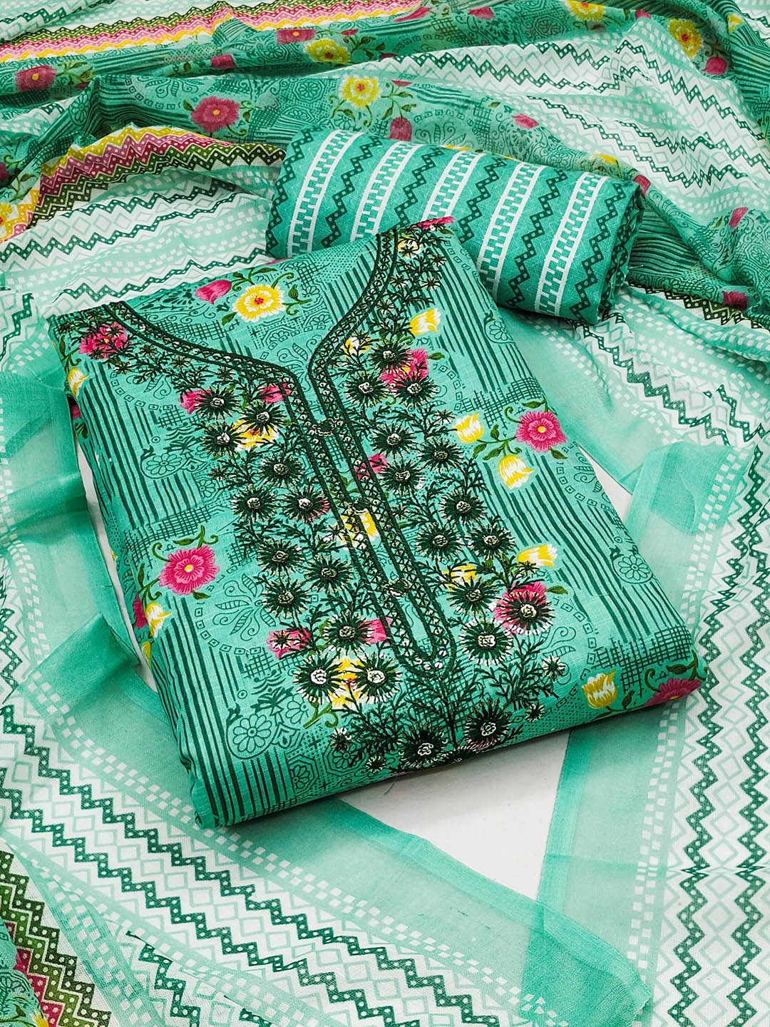

SHADOW & SAINING Floral Embroidered Pure Cotton Unstitched Dress Material, Green
