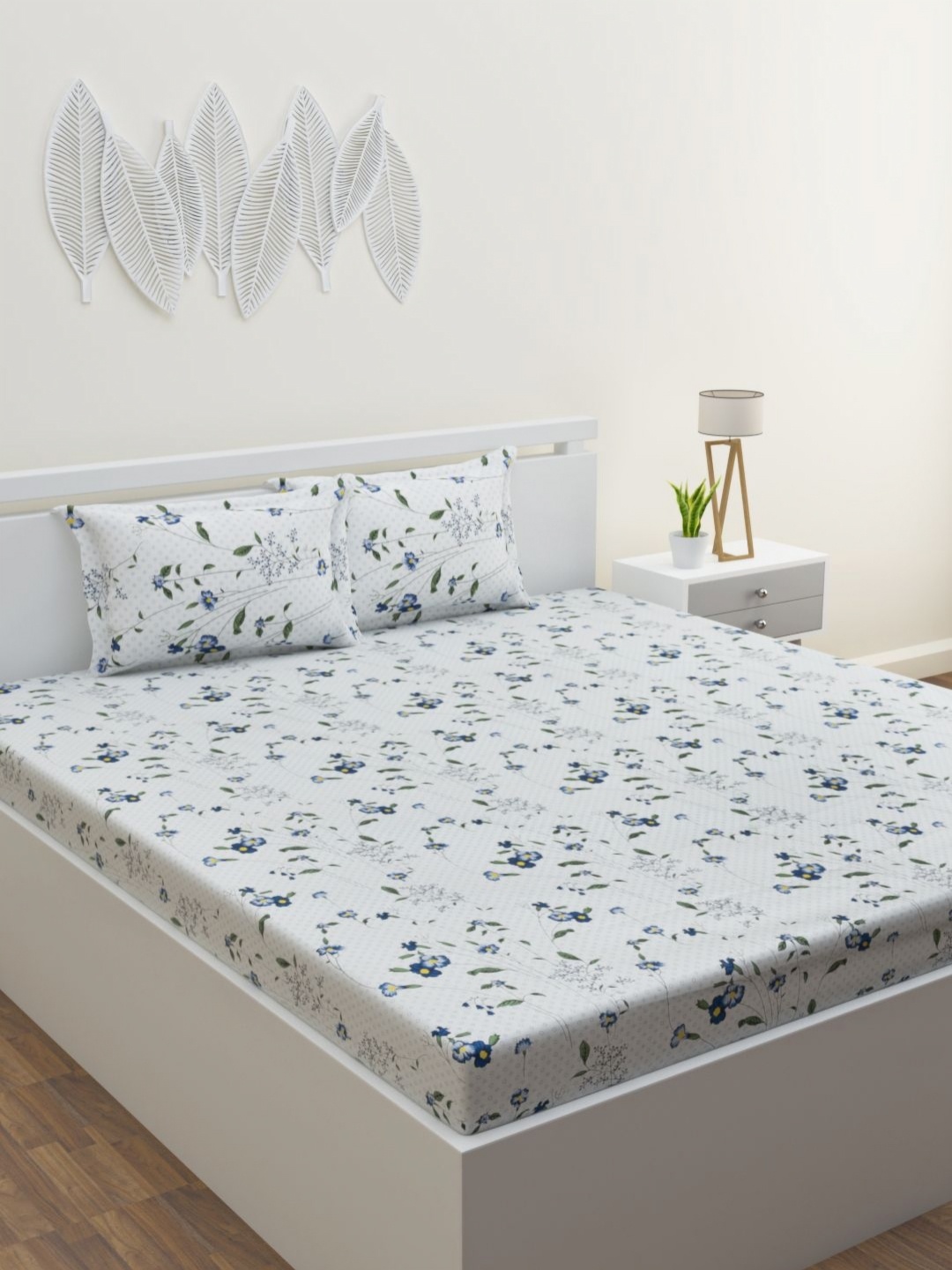 

HOME AFFAIRS Navy Blue & White Floral Printed 210 TC Single Bedsheet Set 1.5 m x 2.2 m
