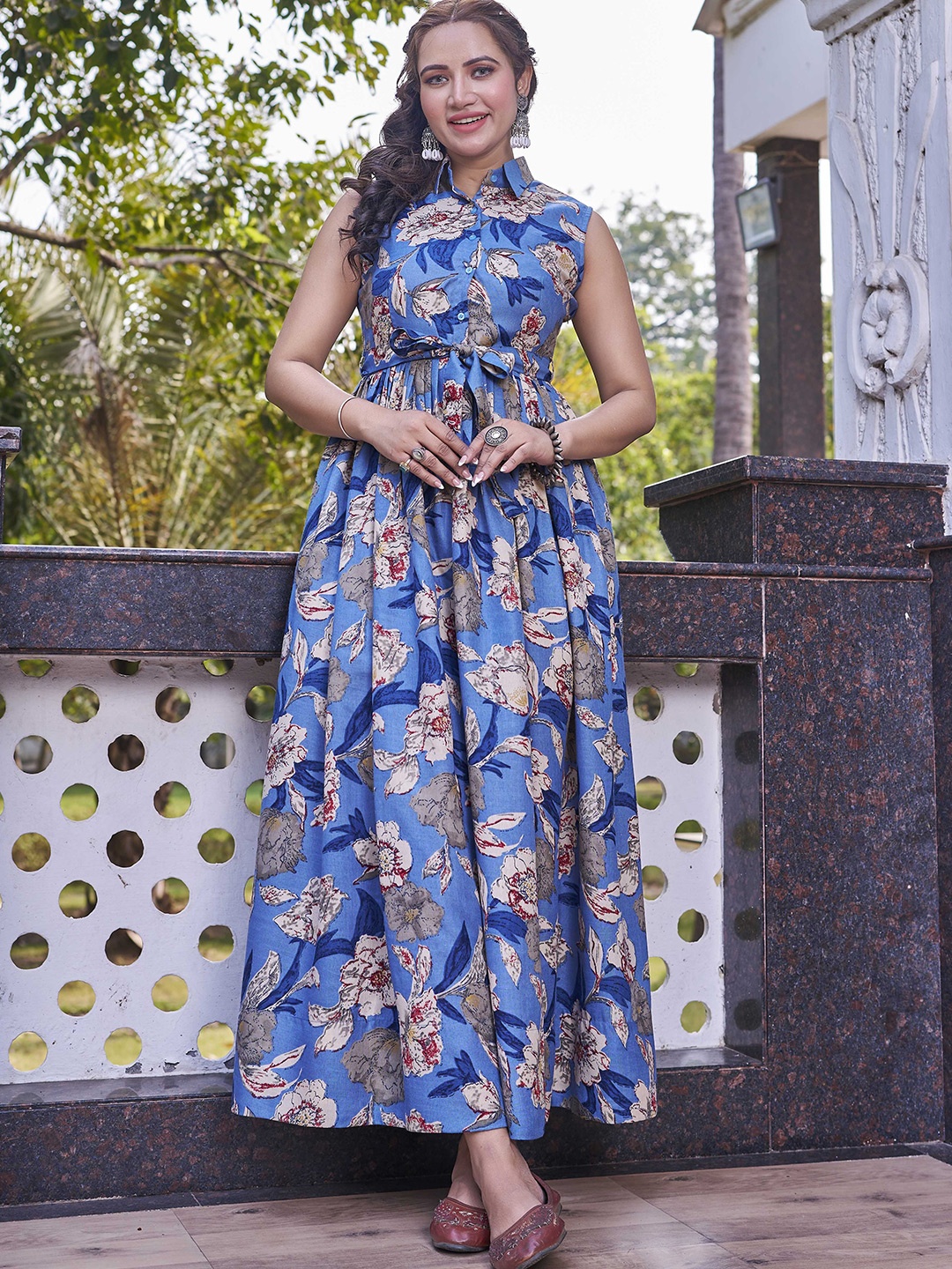 

CHANSI Floral Printed Tie-Ups Detail Cotton Maxi Dress, Blue