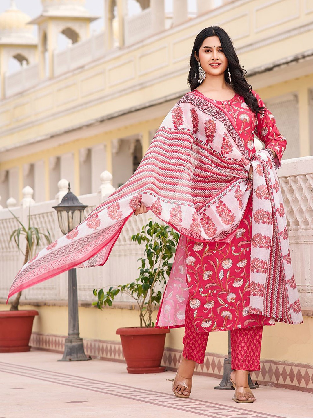 

VIBE VISION Floral Printed Round Neck Straight Kurta With Trousers & Dupatta, Red