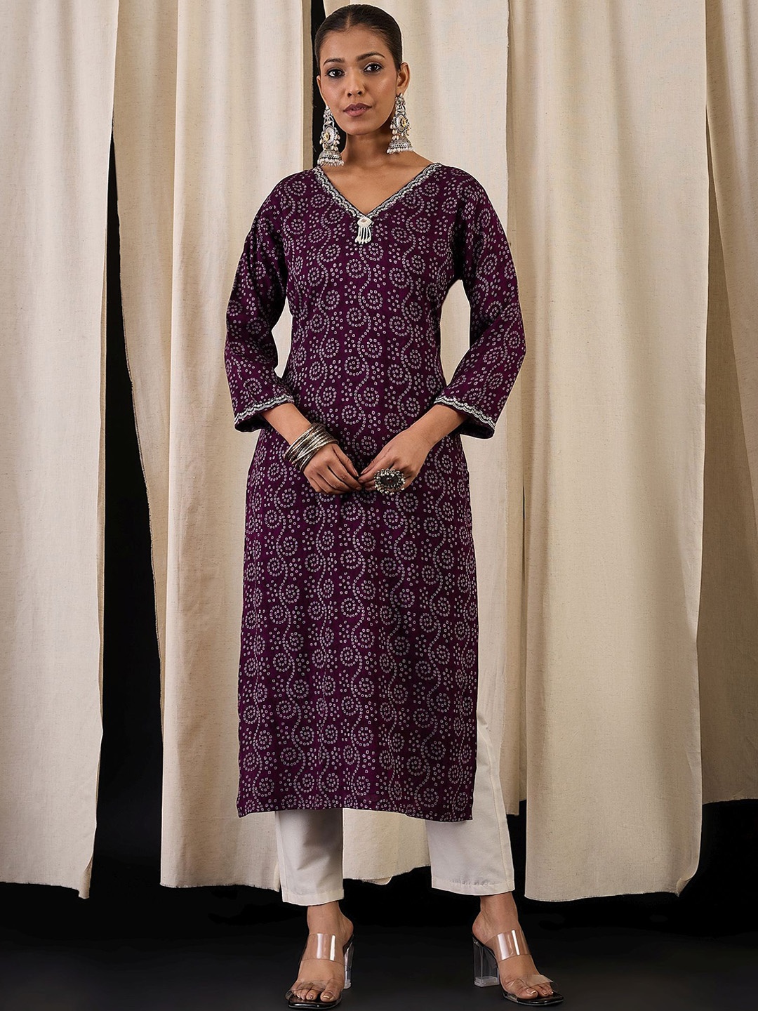 

Anouk Bandhani Printed Sequinned Work V-Neck Straight Kurta, Purple