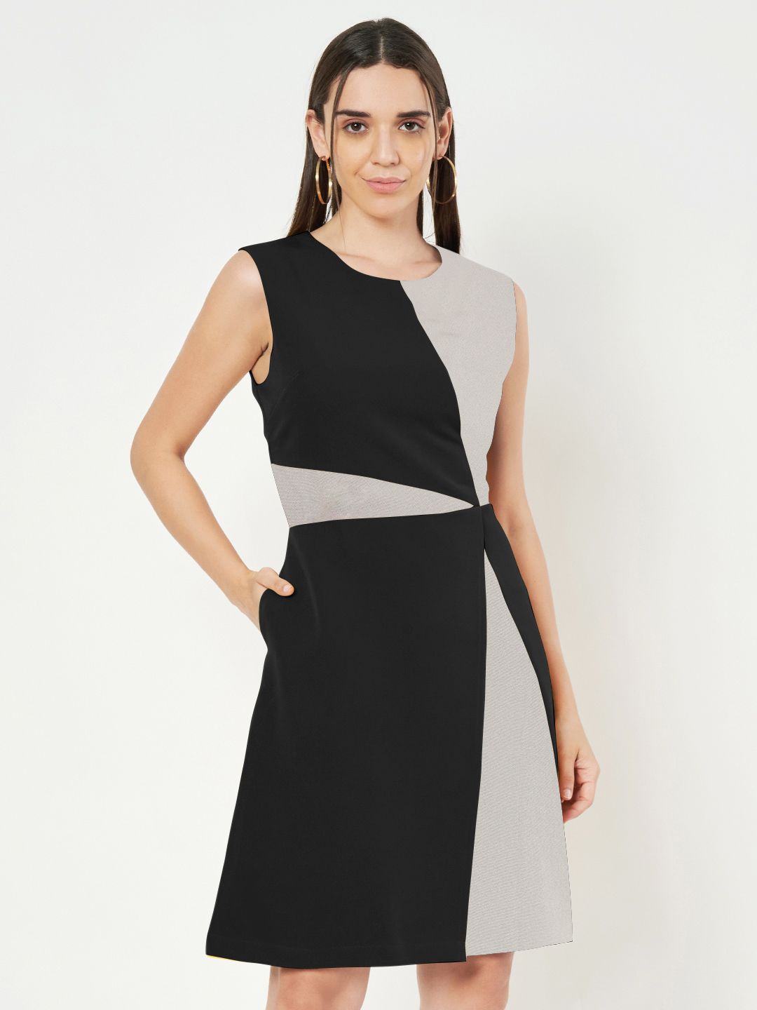 

BRINNS Women Colourblocked A-Line Dress, Black