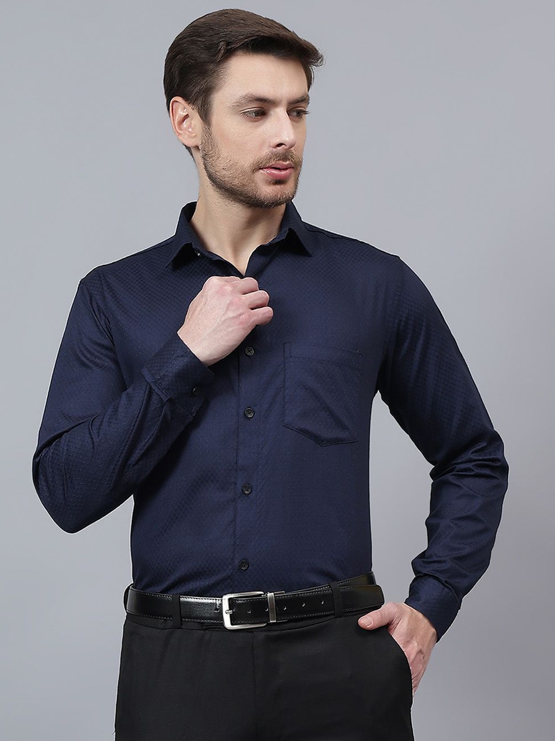 

Vida Loca India Slim Fit Geometric Self Design Cotton Formal Shirt, Navy blue